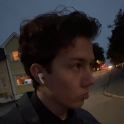 Simenkny's profile picture. be kind, for everyone you meet is fighting a hard battle. founder and ceo @factrevolution @factreves