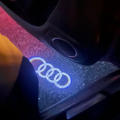 jth4ine's profile picture. 