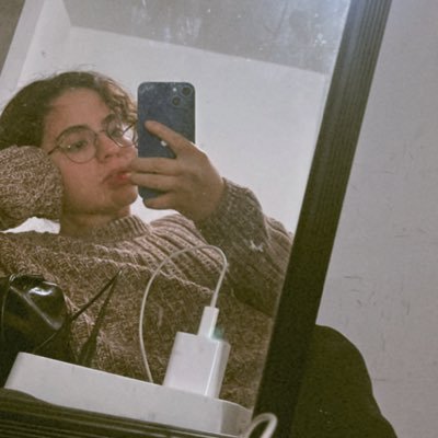 conspirascy's profile picture. Professional tea drinker and fruit enthusiast