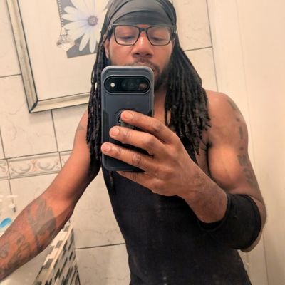 2balls_1Bat's profile picture. Just tweeting till someone roll up.
sc:kidace207