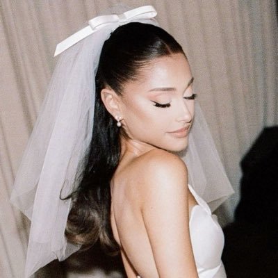 holykoomi's profile picture. bu’6abi