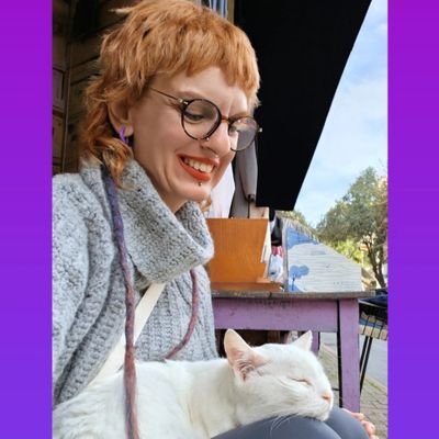 _cerenavsar_'s profile picture. ✒️Tesadüfi Tezahürler
 
✒️Gelemem Cezalıyım

✒️Zihin İpleri

✒️İnkâr

Aşkın L* Hali'nde yer alır 🌈

@SenlikBlog 'da yazar 💜