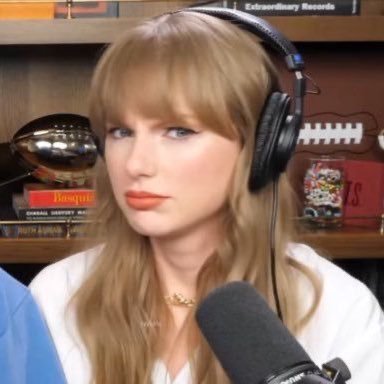 mitskstar's profile picture. stan lana del rey and mitski yupp / MINOR / delfi, diane, kiara, mel, ney, fede, kats 🤍