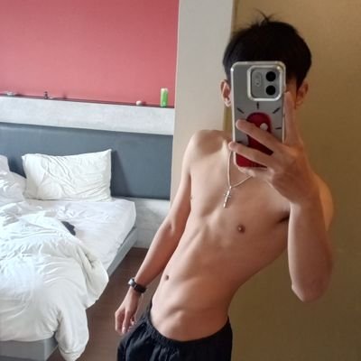 almikoo_ty's profile picture. Remember to always be yourself