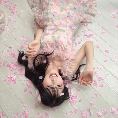 __youls's profile picture. @sakurazaka46 アイドルがすき(՞· ·՞)