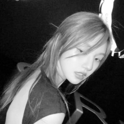 ygfrl's profile picture. 18