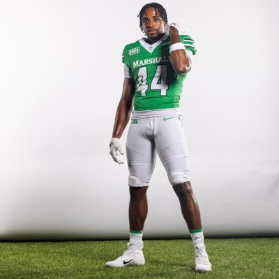 antwanroberts44's profile picture. 6’2 210 Marshall University @herdfb runningback Elite 3 🔺