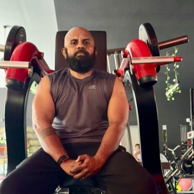 cricgenie's profile picture. Amateur Cyclist, Learning Marathon, Loves HIIT Workouts .. தினமும் வொர்க்கவுட் செய்யனும் , செமையா சாப்பிடனும் 😎 #Life Goals