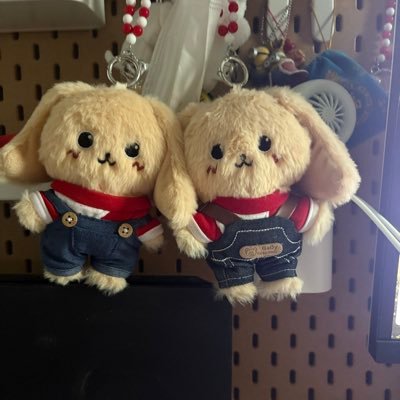 wkpuii14's profile picture. LingOrm & Abu Chicken Kwong