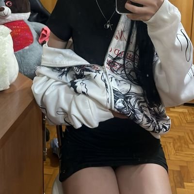 _yslya's profile picture. https://t.co/L19Nimrxlk