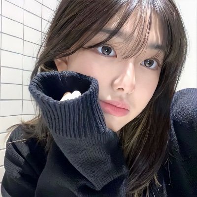 serenovisme's profile picture. 