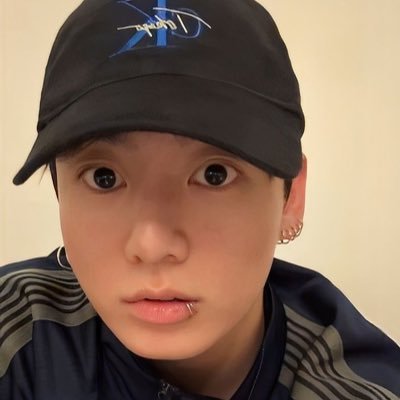 fantazm0's profile picture. uncle ace by blood orange