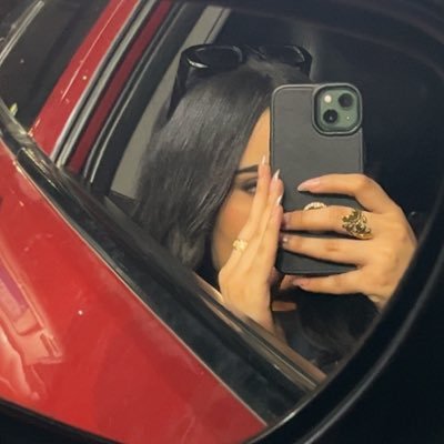 Fatimahatim13's profile picture. اللهُم أني أعوُذبكَ من أوجاع تُصيب قلبيّ فتؤذيه ..