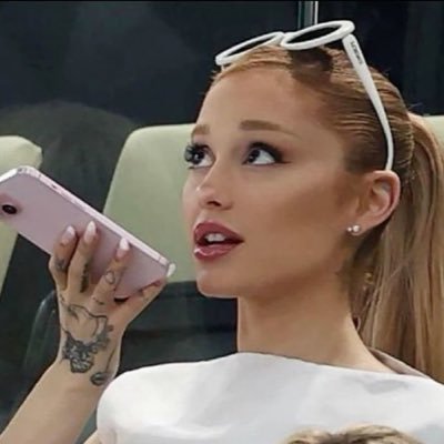 EXOY2K's profile picture. 