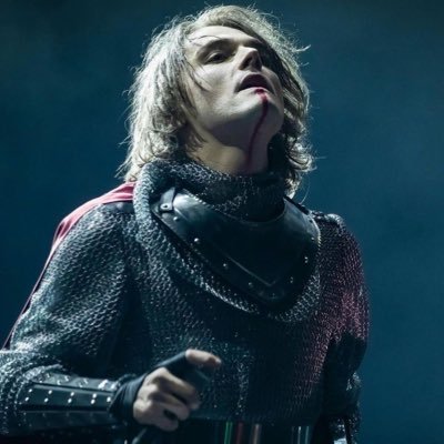 vivalacobraz's profile picture. ⁺‧₊˚ ཐི⋆♱⋆ཋྀ ˚₊‧⁺ #mcrtwt ⸝⸝ decaydance