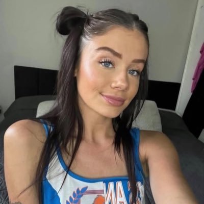 wifeyellie's profile picture. 21 | Florida | Your fav lil slut 🤭