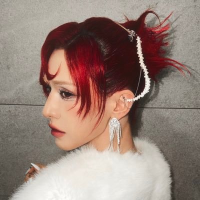 eunoiawings's profile picture. just breathe me in, 넌 물들여 날. 🖤 . ݁₊ ⊹