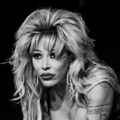 badgaldanni's profile picture. 30s. multifandom + pop culture. fan account.