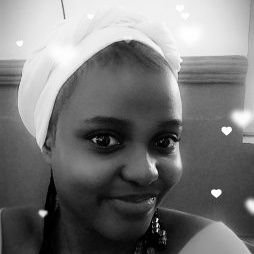 Queenfinz's profile picture. 👑 | Crypto | Content Creator  | AI Vibe Engineer