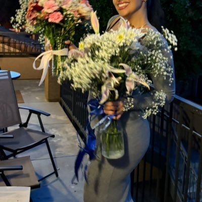 literalscientst's profile picture. 