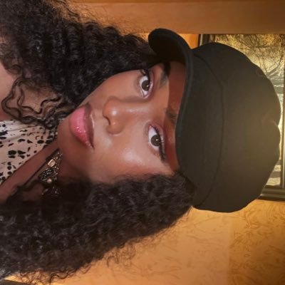 itsMsBaxxx's profile picture. Pretty woman. Pretty aura. 🇯🇲🇻🇮