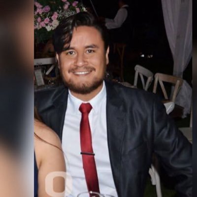 Chenteman10's profile picture. Totalmente nefasto. Mi humor es tan negro que a veces rapea. Tuits de amor, desamor y robados.