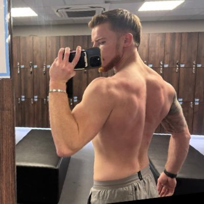 Dyl966's profile picture. 