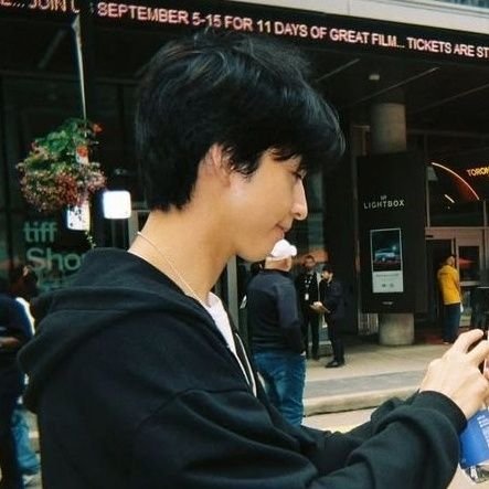 xenenulat's profile picture. ㅡ au folder | priv: @hahanyark