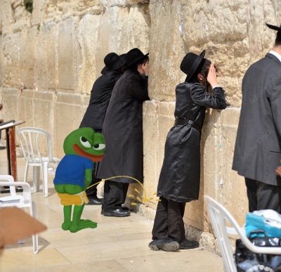 p_h_l_y's profile picture. 