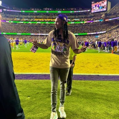 Willie_Beamerr's profile picture. LOML—AudrianaGrace. Be A Blessing .. #RaiseHail #RepBX #337