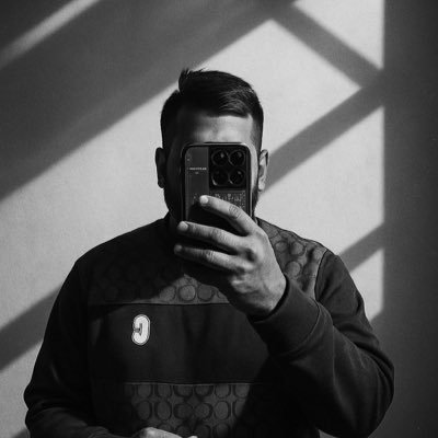 KomandanTech's profile picture. Computer Engineering - God -  JailbreakUser 