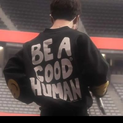 Jayshree543's profile picture. Hey Armies....i will be providing some info and pictures and videos regarding BTS!!