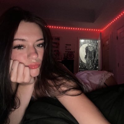 xAlice02sx's profile picture. DM me like you’ve got nothing to lose