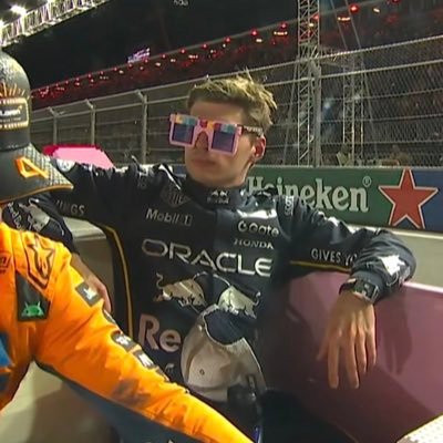 valearannda's profile picture. 