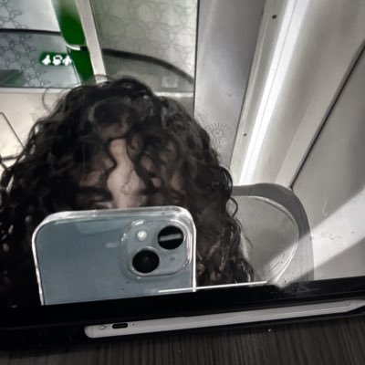 _v222ii's profile picture. Talk when you’re sinless .