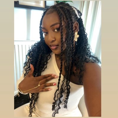 ElyelGilungu's profile picture. ✝️✍🏾 @Mosekaskin🌸. Mon Roman, Seconde Chance, disponible ici : https://t.co/4uChEllC5Q