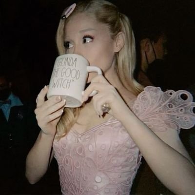 str1keupthebnd's profile picture. 🌸 :: ꒰ kibble ♡ ꒱

— ༌ 18 / phighting ʚ ♡ ɞ read my strawpage byf !  ʚ ♡ ɞ :: 🌸