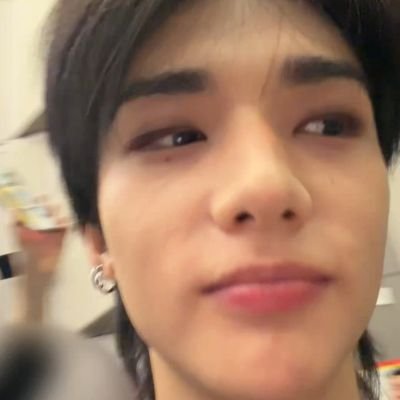 chickdump__'s profile picture. 