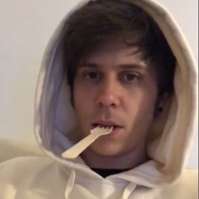 privmont's profile picture. te amo quackity te amo rubius