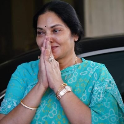 Prashanthamma_'s profile picture. Team Prashanthamma | కోవూరు భద్రత బాధ్యత భరోసా ప్రశాంతమ్మ లక్ష్యం.