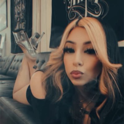 babygiirl3k's profile picture. 1 of 1 ✨ Your Favorite Scorpion 🦂💫 @sweetnsavagee