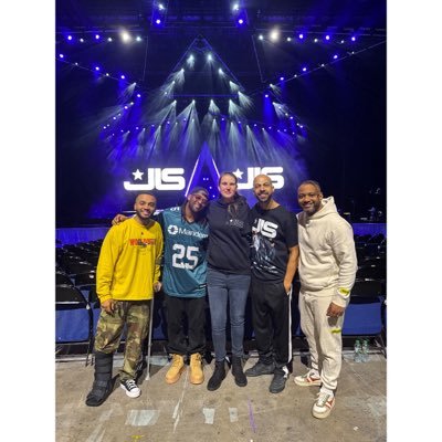 nicolejjones95's profile picture. 