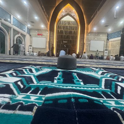 TanjungDini1's profile picture. Orang tua tunggal yang sedang diamanahkan merawat seorang anak yang dalam masa perawatan intensif sebab pneumonia.

Kalau ada salah saya mohon di maafkan.