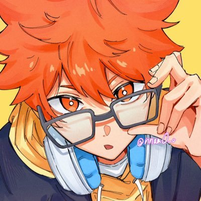 ttsunderae's profile picture. sandrone and piastri thinker 💭