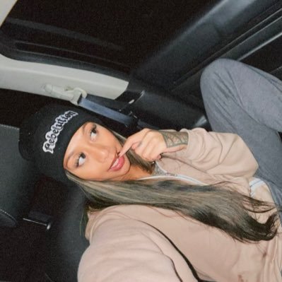 mochamxe's profile picture. VESSEL4ABUNDANCE.                                  IG: @4ngelm4e