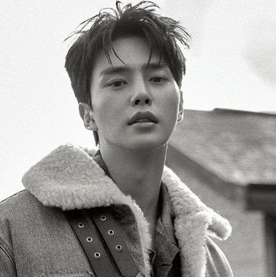 Songkanyg's profile picture. 𝑹𝑷 1994 • A spellbound charm I put on my own name, Song Kang, as the actor of my acting history.