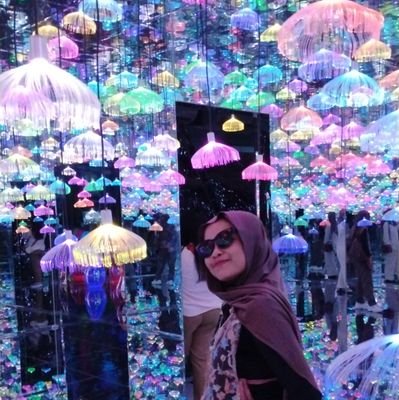 urrsunflowr's profile picture. الله❤️