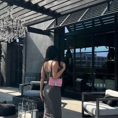 Louis__Lina_usa's profile picture. 💞Independent Fashion Designer🎀
🌍 Basedin New York |Global Aesthetics| Timeless Elegance
BrandlessDesigner & Branch Partner 🎀@ Louise, Lina💞 Haute Couture