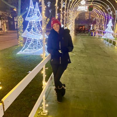 heather_rosemcd's profile picture. Rare Grey Eyes! Mom of two girls,Love sports Born and raised in Cleveland . Go Browns ,Cavs and Guardians 🏈🏀⚾️ Teacher , Cincy Bearcat Alumni💋✌🏼NO DMs ☠️