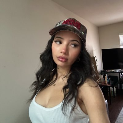 natlovesosa's profile picture. thought daughter #freepalestine 🇵🇸 | comp sci